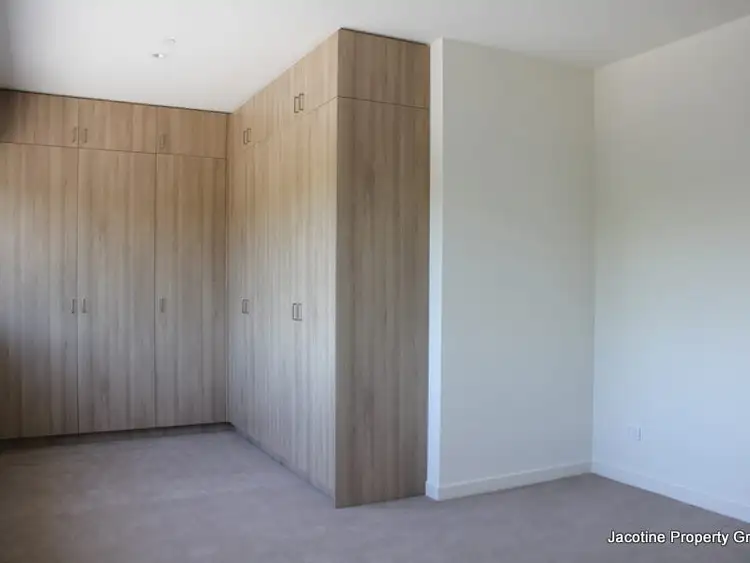 Fifth view of Homely townhouse listing, 2/106 Murrumbeena Road, Carnegie VIC 3163