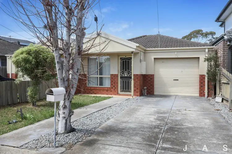2/85 Hargreaves Crescent