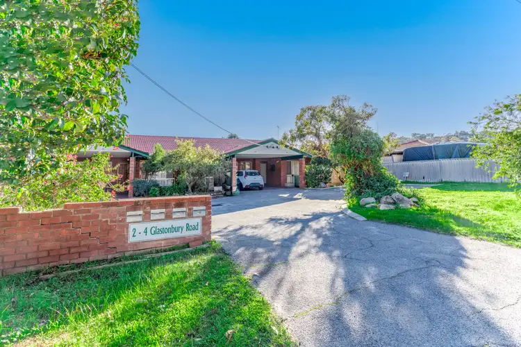 13/4 Glastonbury Road, Armadale WA 6112