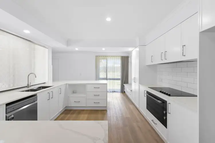 20 Chestnut Crescent, Victoria Point QLD 4165