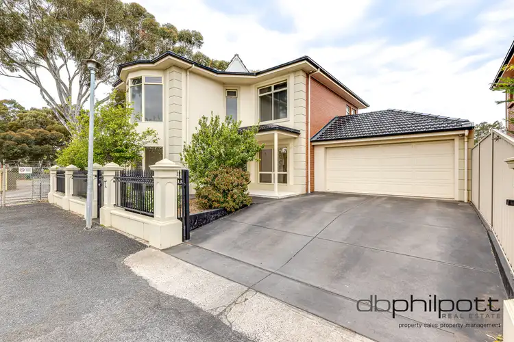 3 Railway Park West Lane