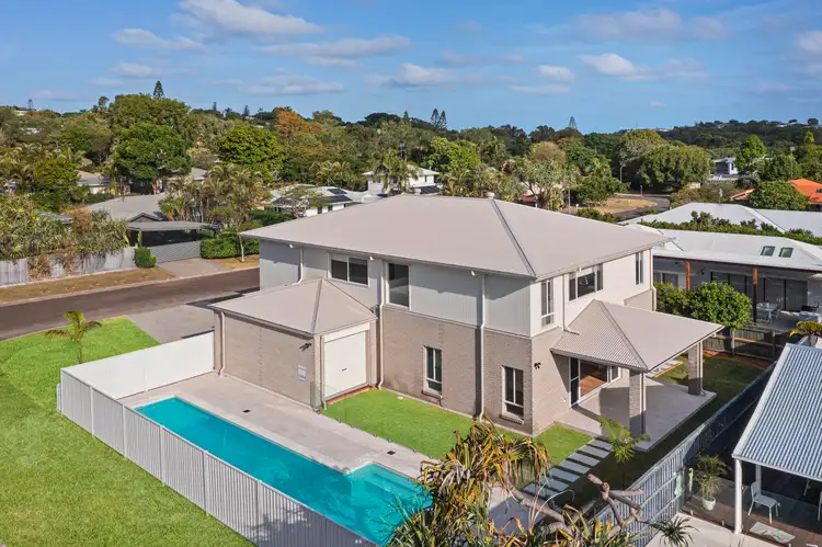1 Hawley Court, Sunrise Beach QLD 4567