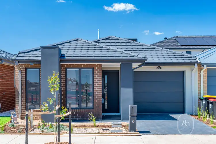 42 Madeira Drive, Truganina VIC 3029