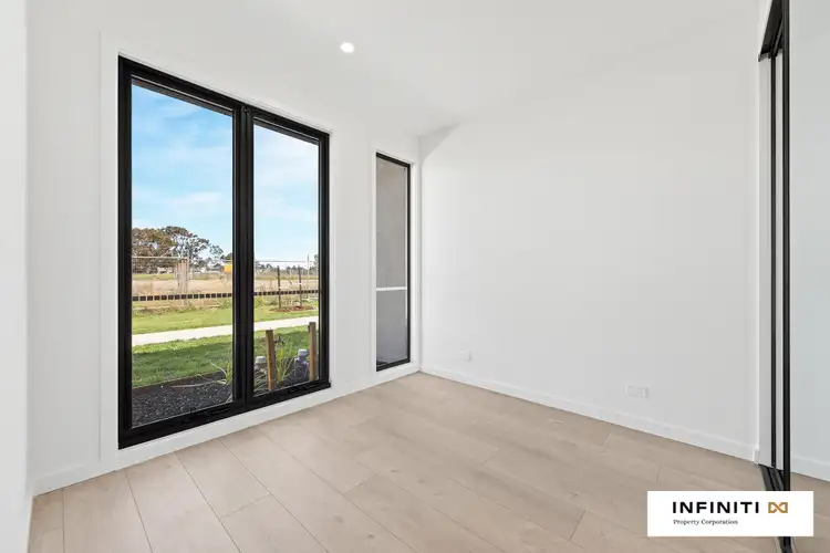 Fifth view of Homely house listing, 6 Mirimbah Walk, Wollert VIC 3750