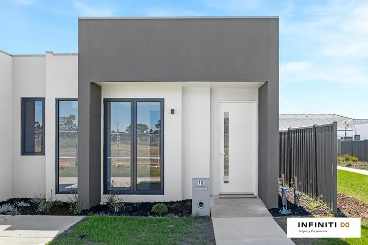 18 Mirimbah Walk, Wollert VIC 3750