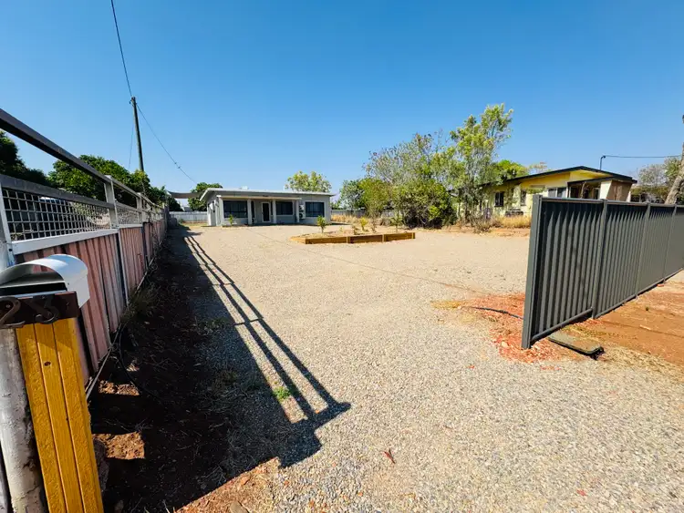 23 Twenty First Avenue, Parkside QLD 4825
