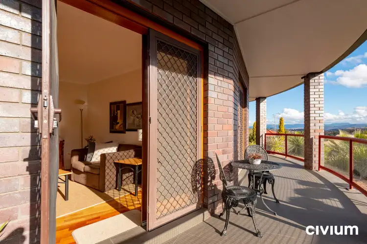 9A Muecke Place, Isaacs ACT 2607