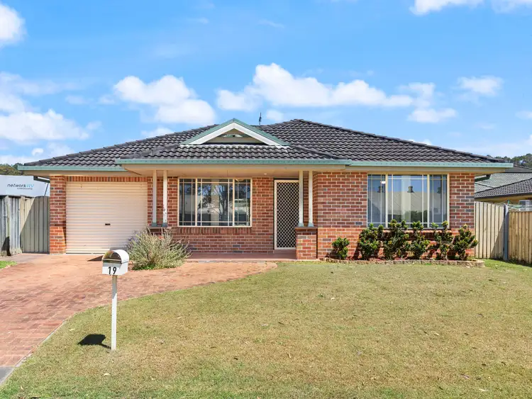 19 Van Stappen Road, Wadalba NSW 2259