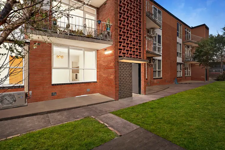 8/17 Gordon Street, Footscray VIC 3011