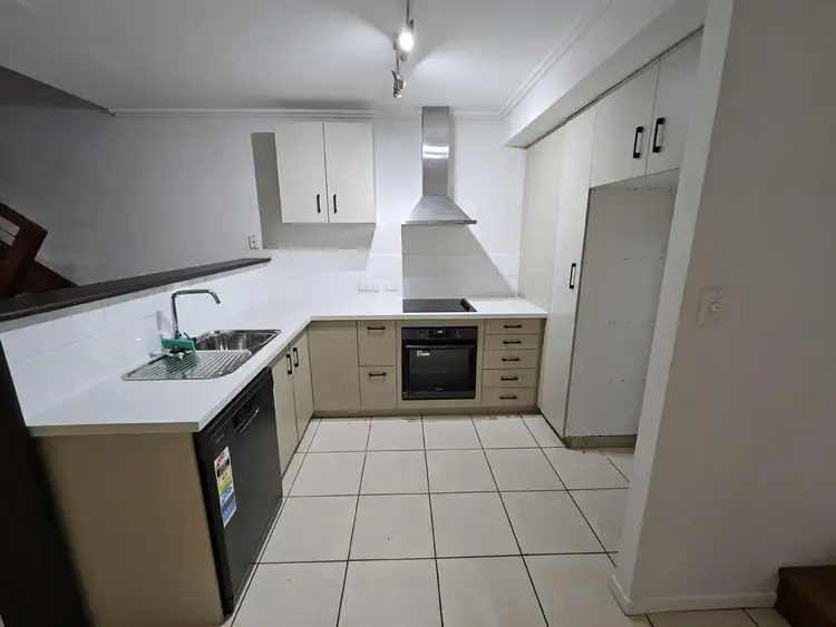 Fifth view of Homely house listing, 8/23-25 Echlin Street, West End QLD 4810