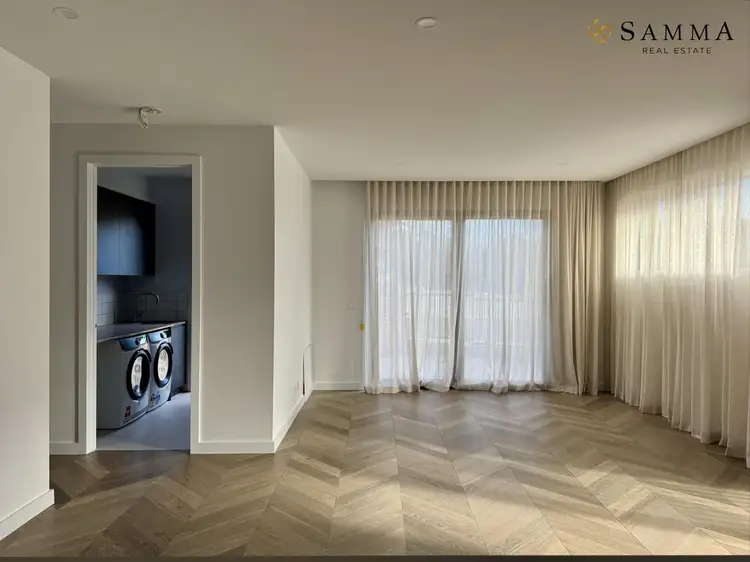 10 Huntingfield Place, Ivanhoe VIC 3079