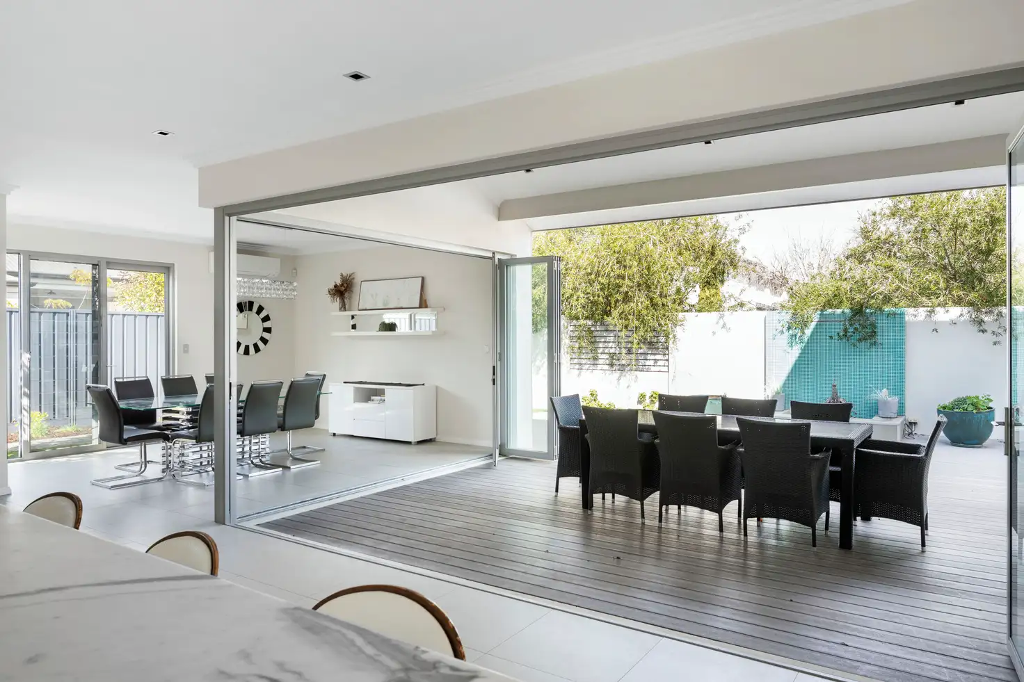 Main view of Homely house listing, 19 Vaucluse Circuit, Belmont WA 6104