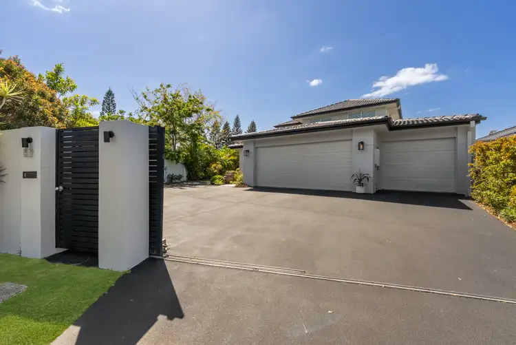 33 The Close, Helensvale QLD 4212