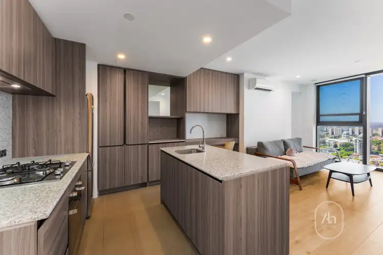 3216/160 Victoria Street, Carlton VIC 3053