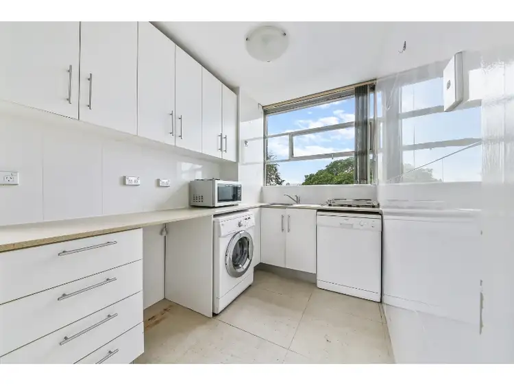 Fifth view of Homely unit listing, 6/10 Barncleuth Square, Elizabeth Bay NSW 2011