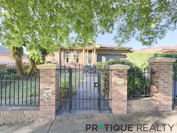 1/11 Ruby Street, Balwyn VIC 3103