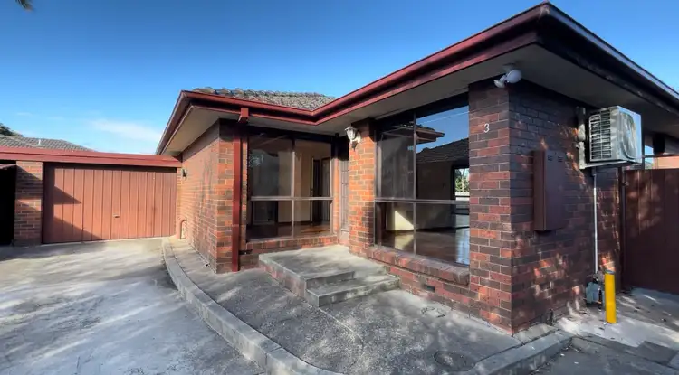 3/3 Golf Road, Oakleigh South VIC 3167