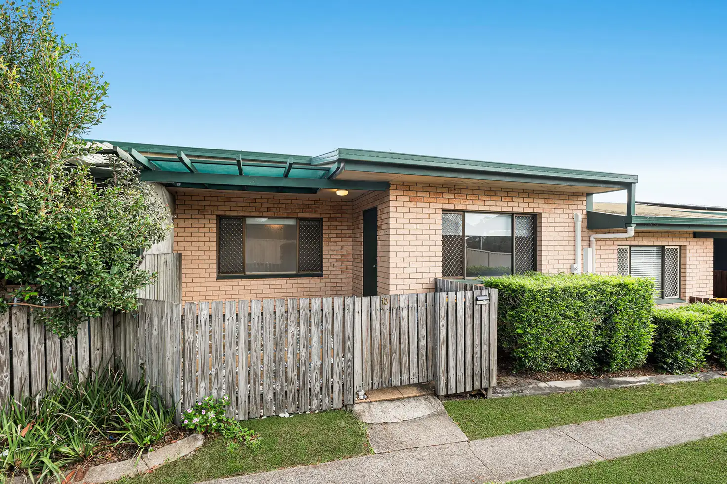 Main view of Homely villa listing, 13/2018 Wynnum Road, Wynnum West QLD 4178
