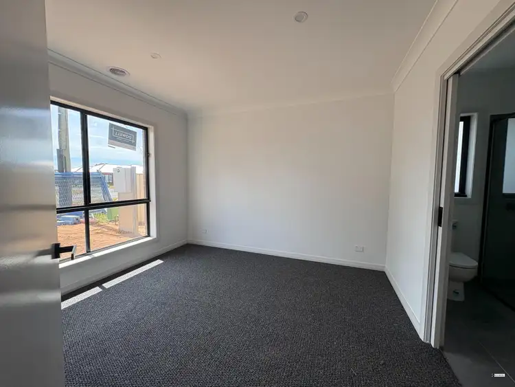 Fifth view of Homely townhouse listing, 2/50 Jude Street, Howlong NSW 2643