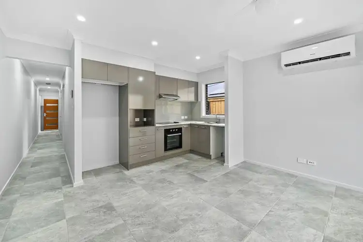 Second view of Homely house listing, 8A Ellipse Circuit, Chisholm NSW 2322