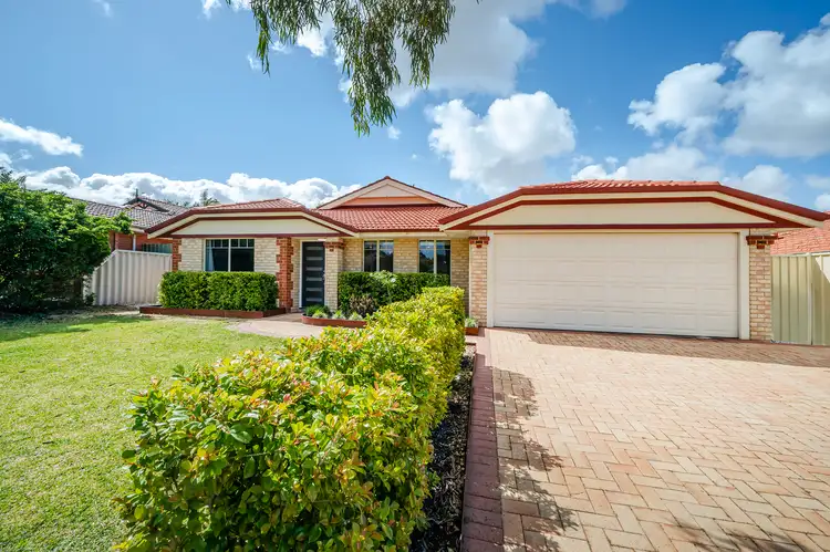 22 Golf Links Drive, Carramar WA 6031