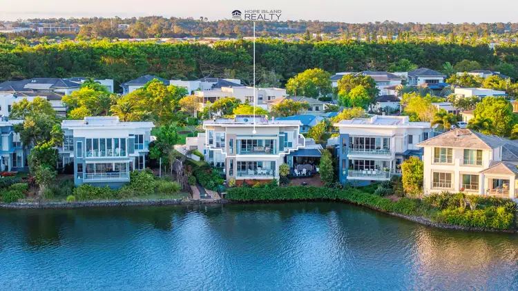 6081 Lugano Drive, Hope Island QLD 4212