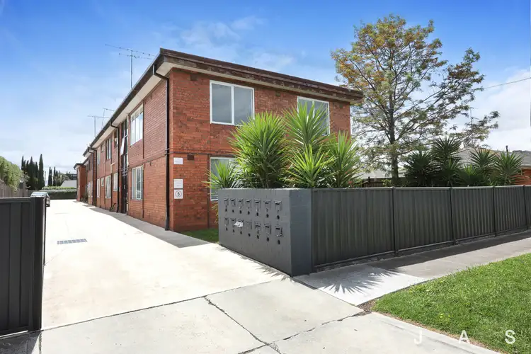11/24 Rooney Street, Maidstone VIC 3012