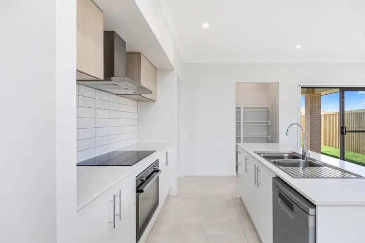 Third view of Homely house listing, 7 Grandvue Rise, Wondunna QLD 4655