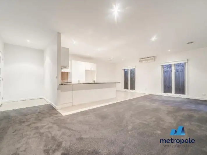 Second view of Homely townhouse listing, 2/6 Howard Avenue, Mount Waverley VIC 3149