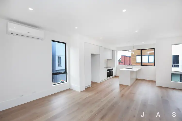 2 Watermark Close, Port Melbourne VIC 3207