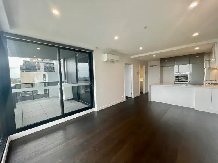 808/69-73 Flemington Road