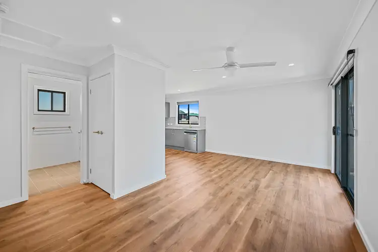 Fifth view of Homely flat listing, 33a Macquarie Avenue, Cessnock NSW 2325