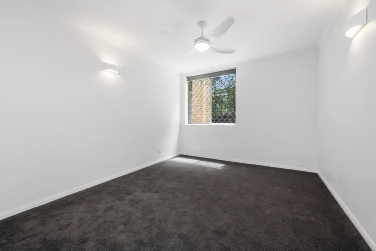 Third view of Homely apartment listing, 2/44 Riverview Terrace, Hamilton QLD 4007