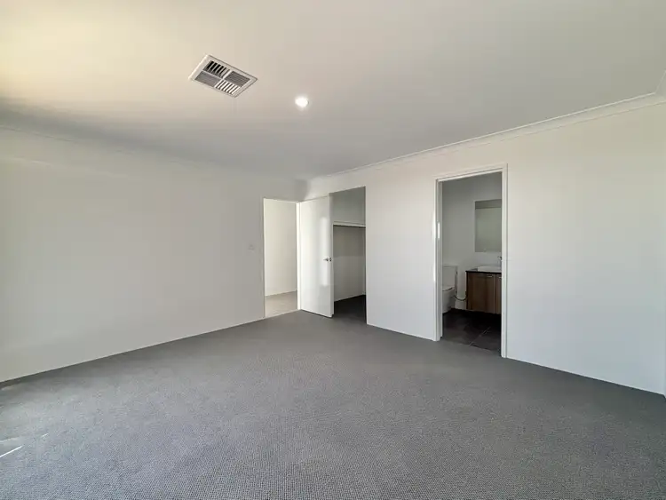 Fourth view of Homely house listing, 5 Barefoot Road, Madora Bay WA 6210