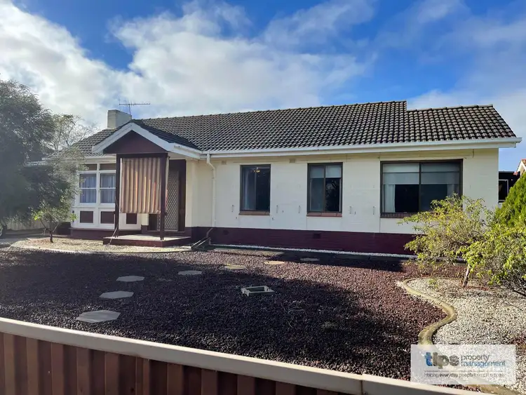 60 Peterswool Rd, Elizabeth Park SA 5113