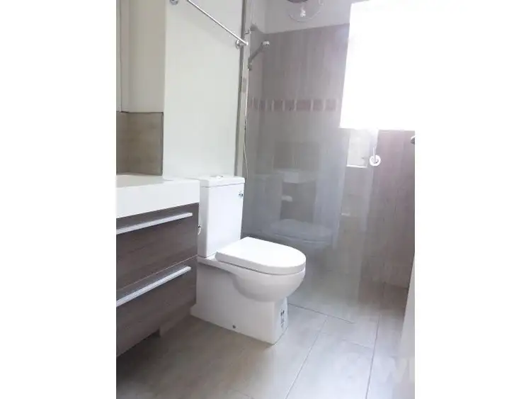 Fourth view of Homely apartment listing, 5/49 Lantana Road, Gardenvale VIC 3185