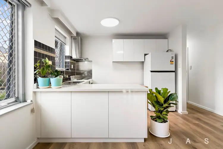 10/8-10 Clyde Street, Maribyrnong VIC 3032