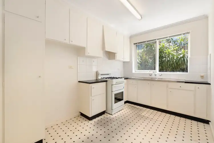 Third view of Homely apartment listing, 9/16 Royal Avenue, Glen Huntly VIC 3163
