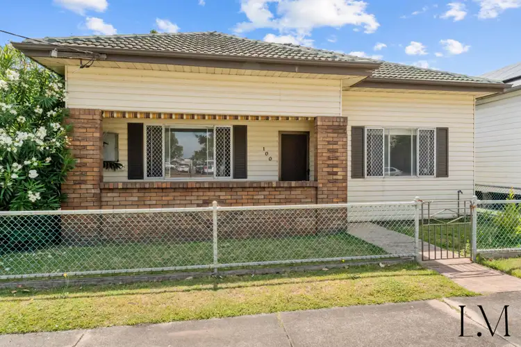 100 Denison Street, Carrington NSW 2294