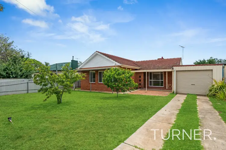 27 Bedchester Road, Elizabeth North SA 5113