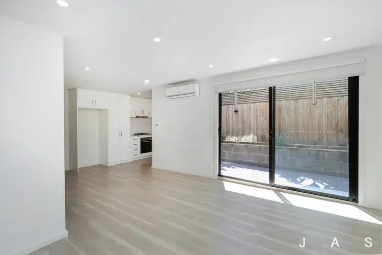 8/14 Beaumont Parade, West Footscray VIC 3012