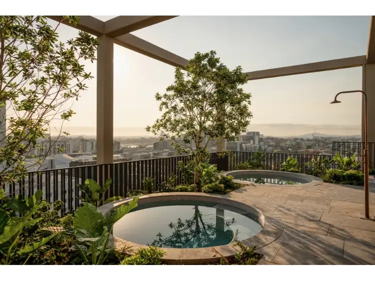 1002/20 Edmondstone Street, South Brisbane QLD 4101