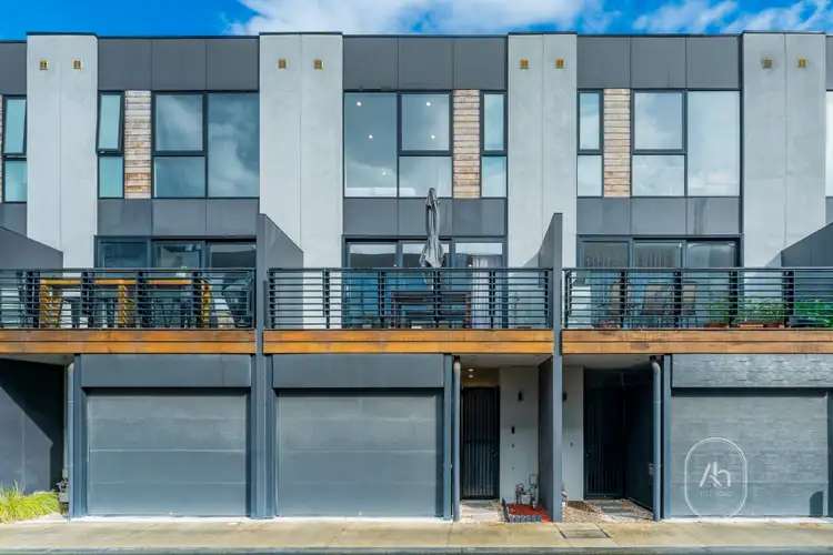 7 Candle Road, Port Melbourne VIC 3207