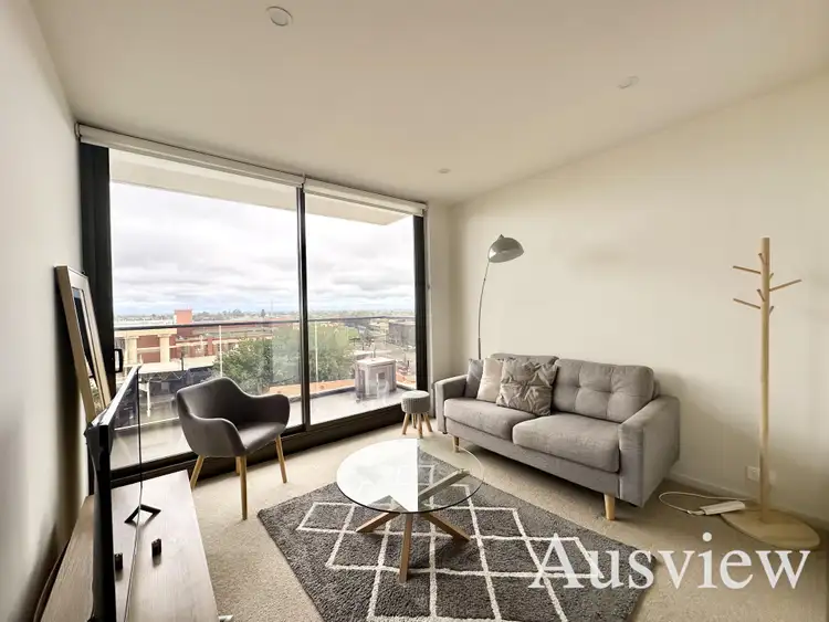 711/2 Caulfield Boulevard