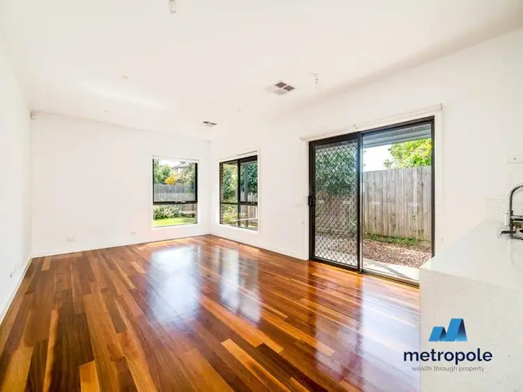 2/3 McLaren Street, Mount Waverley VIC 3149