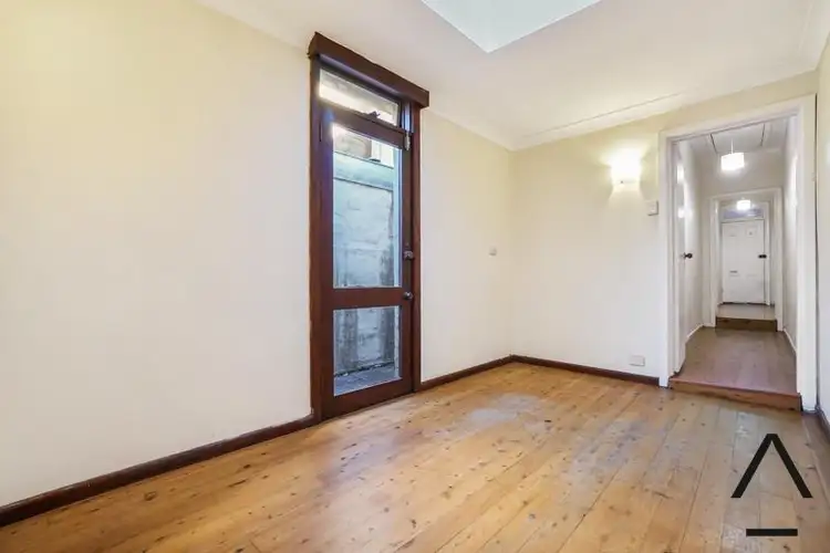 100 Simmons Street, Enmore NSW 2042