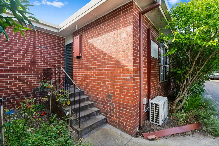 Second view of Homely house listing, 3/2 Mereweather Avenue, Frankston VIC 3199