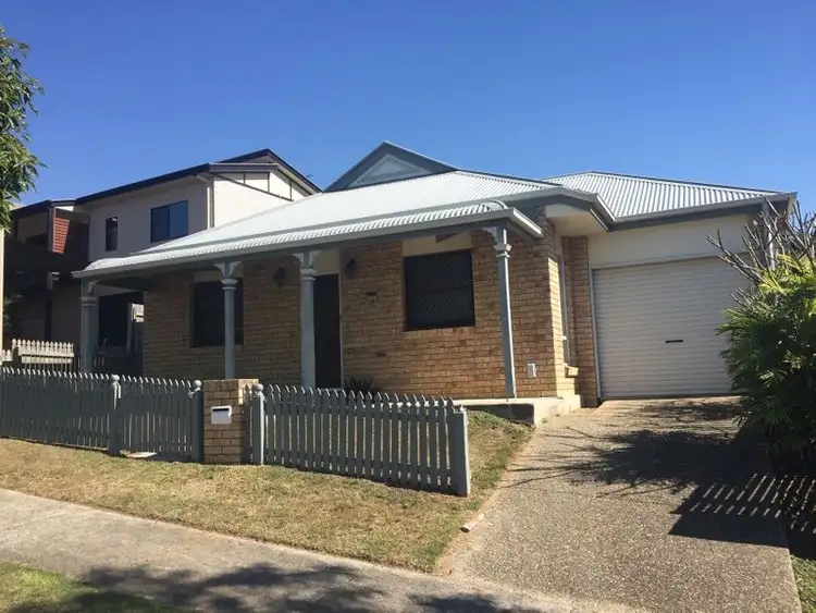 16 Greenleaf Avenue, Springfield Lakes QLD 4300