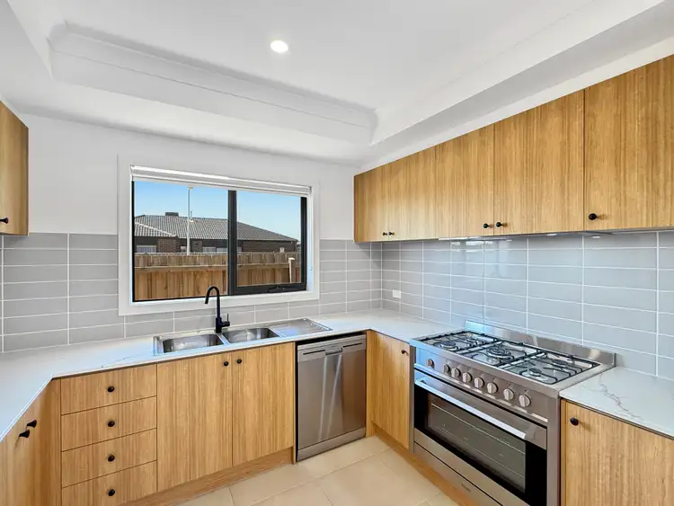 Fourth view of Homely house listing, 2 Juniperina Circuit, Wallan VIC 3756