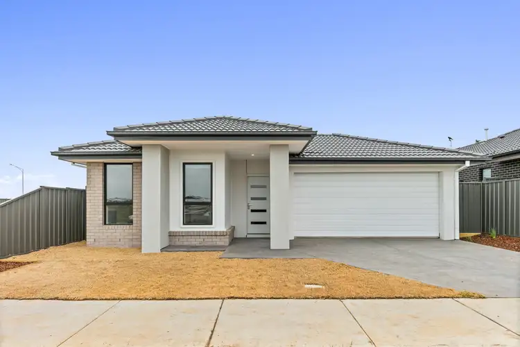 18 Halligan St, Lucas VIC 3350